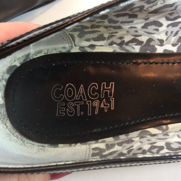COACH Black Patent Leather Pointy Toed Flats Sz9B - Picture 8 of 8